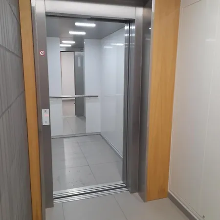 Idea Wacyn 2 Z Miejscem Parkingowym * Ράντομ